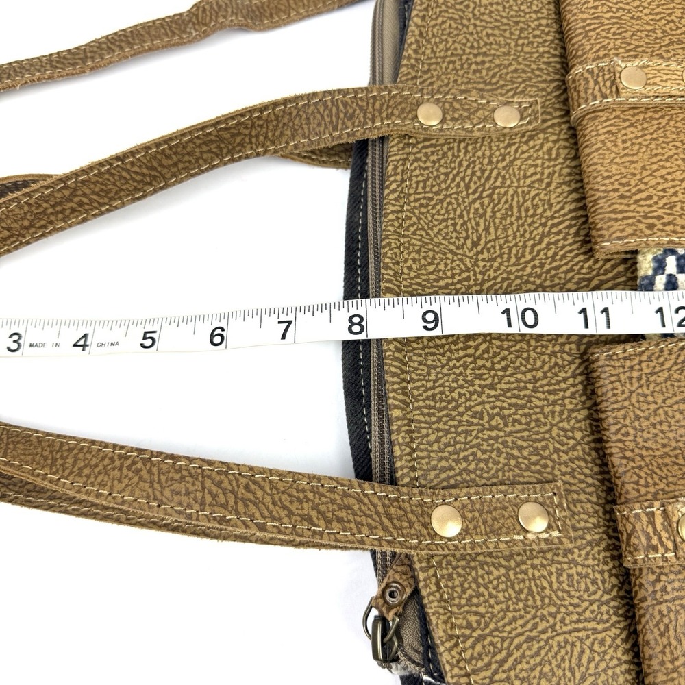 Myra Handbag Satchel Aztec Southwest Boho Two Way Wear Ranch Cowgirl Used Once - Picture 14 of 14